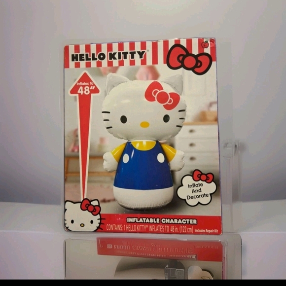 Hello Kitty Inflatable Character - Picture 1 of 5